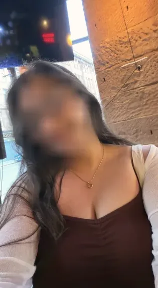 Khadija, 24 años