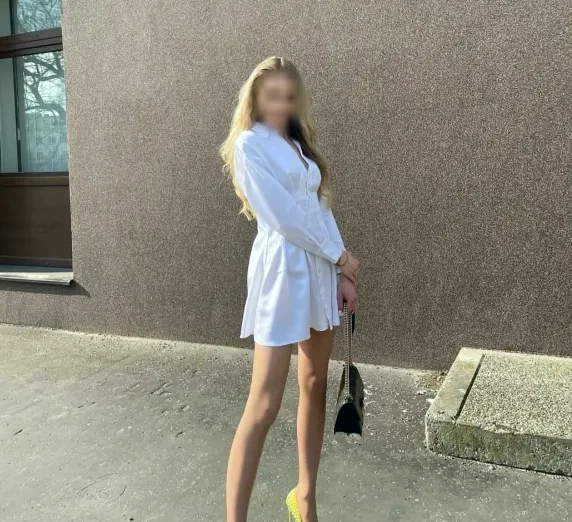 Yesenia, 28 años